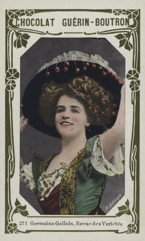 Germaine Gallois, Revue des Varietes (farvet foto) af French School