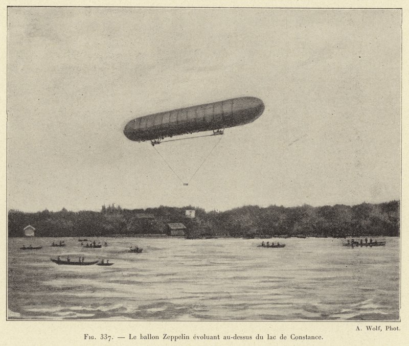 Zeppelinballonen, der flyver over Bodensøen (gravering) af French School