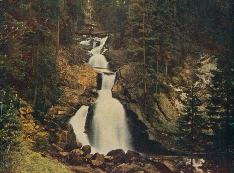 Triberg-vandfald, Schwarzwald, Tyskland (farvefoto) af German Photographer