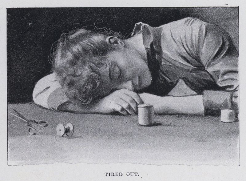 Træt (s/h foto) af Harold Hume Piffard