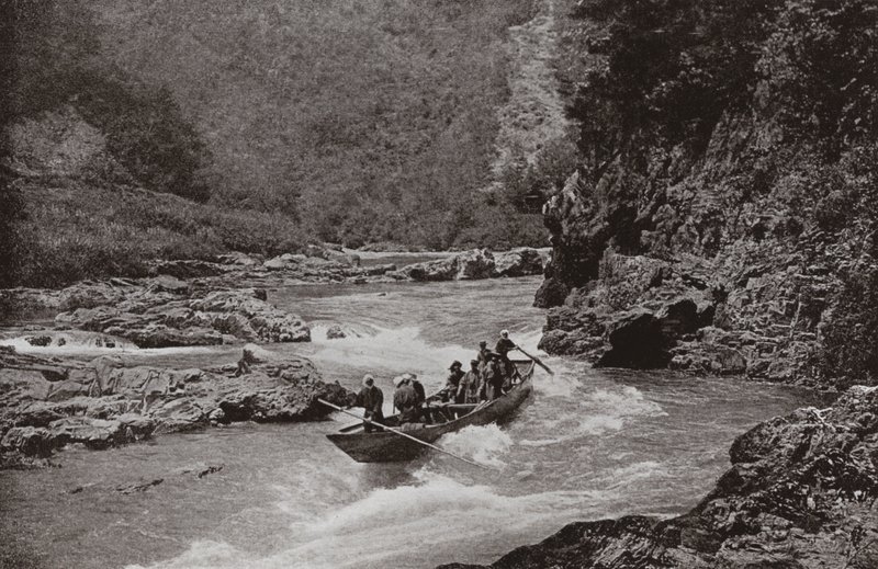 Optagelse af Katsura-gawa-flodens strømme (s/h-billede) af Herbert Ponting