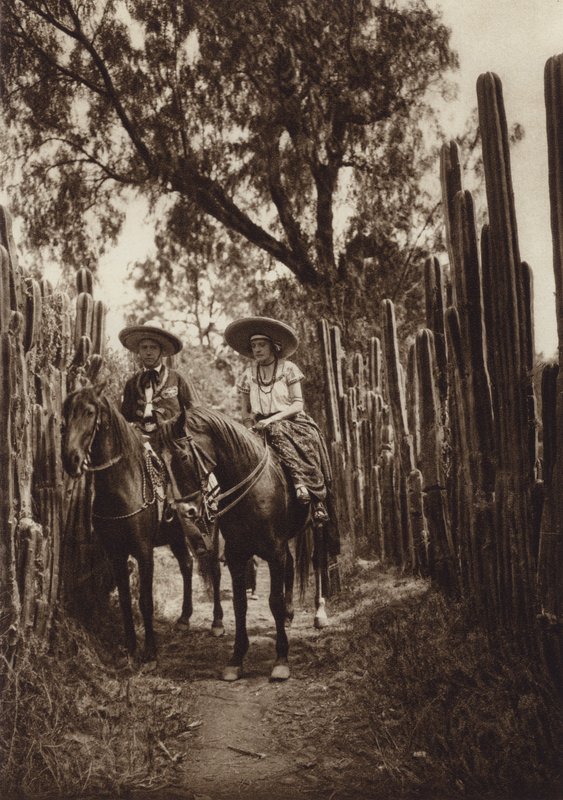 Mexico: Mexicanere i nationaldragt (s/h-foto) af Hugo Brehme