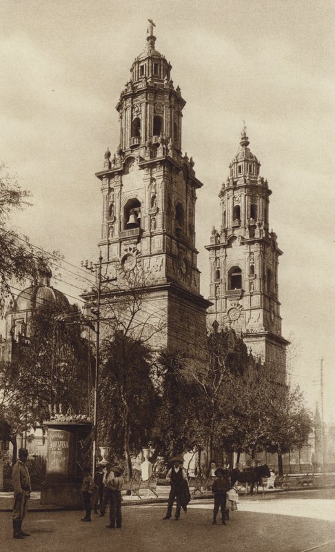 Mexico: Morelia, La Catedral (s/h-foto) af Hugo Brehme