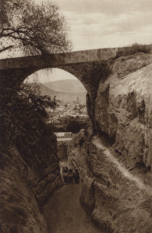 Mexico: San Andres Chalchicomula, delstaten Puebla (s/h-foto) af Hugo Brehme