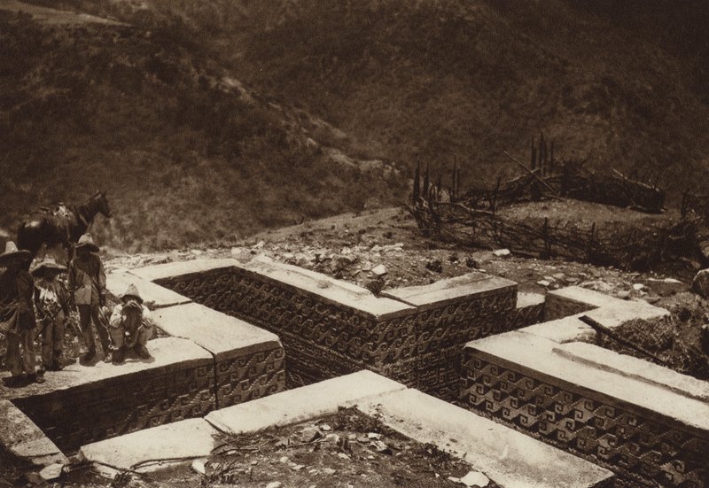 Mexico: Krydsformet undergrund, Guiaroo (s/h-foto) af Hugo Brehme