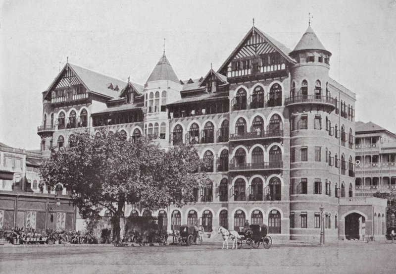 Bombay / Mumbai: The Royal Bombay Yacht Club Residential Chambers (s/h-foto) af Indian photographer