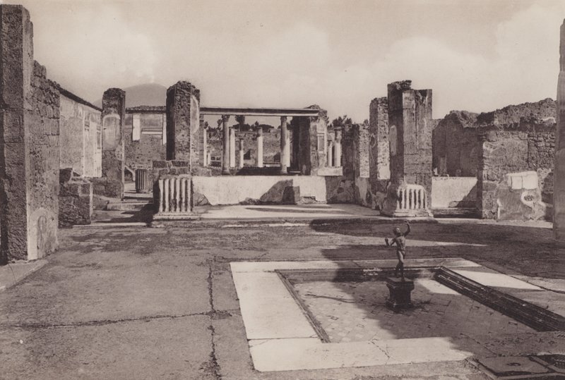 Casa Del Fauno Danzante, House of the Dancing Faun (s/h-billede) af Italian Photographer