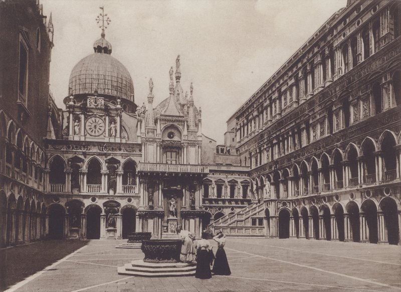 Palazzo Ducale gårdhave (s/h foto) af Italian Photographer