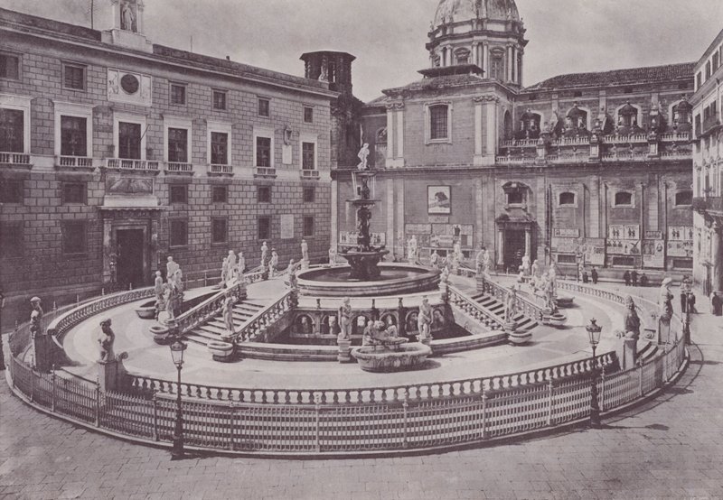 Italien: Palermo, Piazza Pretoria (s/h foto) af Italian Photographer