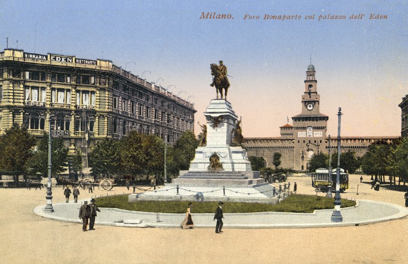 Milano, Italien, Foro Bonaparte, Palazzo Dell Eden af Italian Photographer