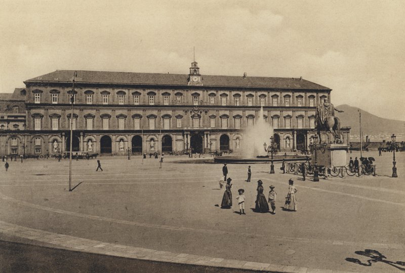 Napoli: Palazzo Reale (s/h foto) af Italian Photographer