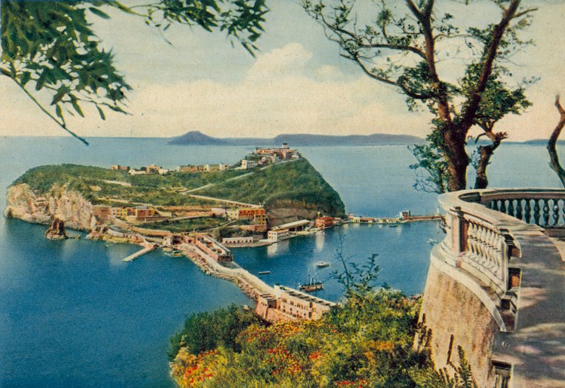 Napoli / Napoli: Nisida (foto i farver) af Italian Photographer