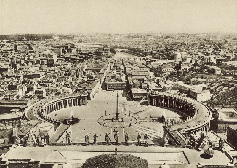 S Peters Square og Panorama of the Town taget fra Dome af Italian Photographer