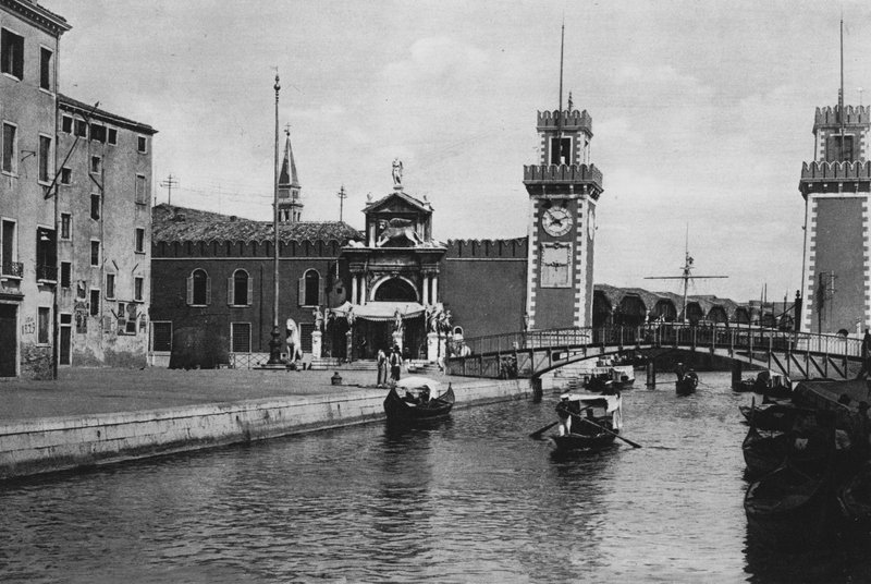 Venedig, Arsenale (s/h foto) af Italian Photographer