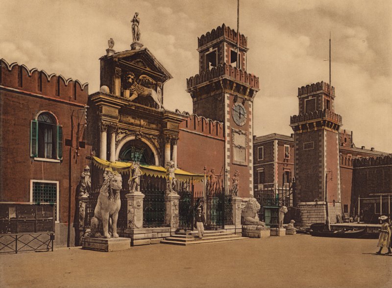 Venezia / Venedig: Regio Arsenale Marittimo (foto i farver) af Italian Photographer