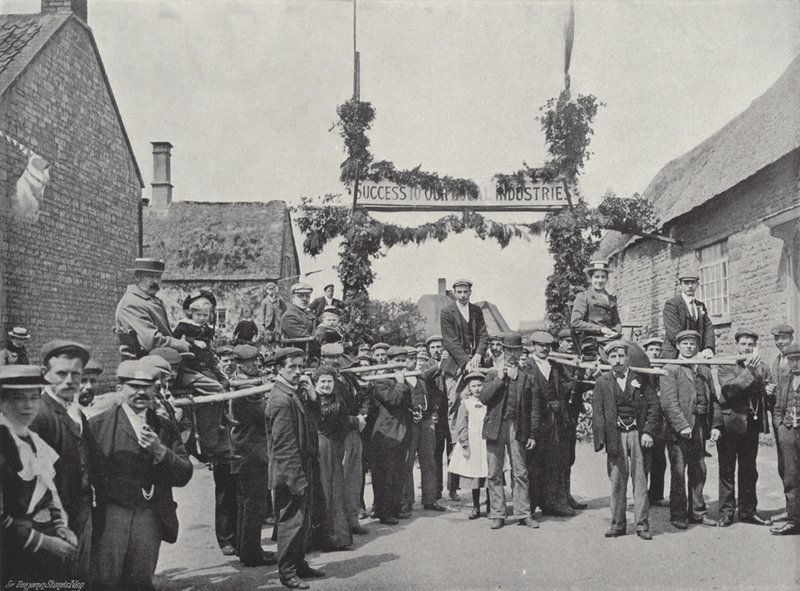 Corby Pole Fair, Chairing and Poleing Visitors af J. Benjamin Stone