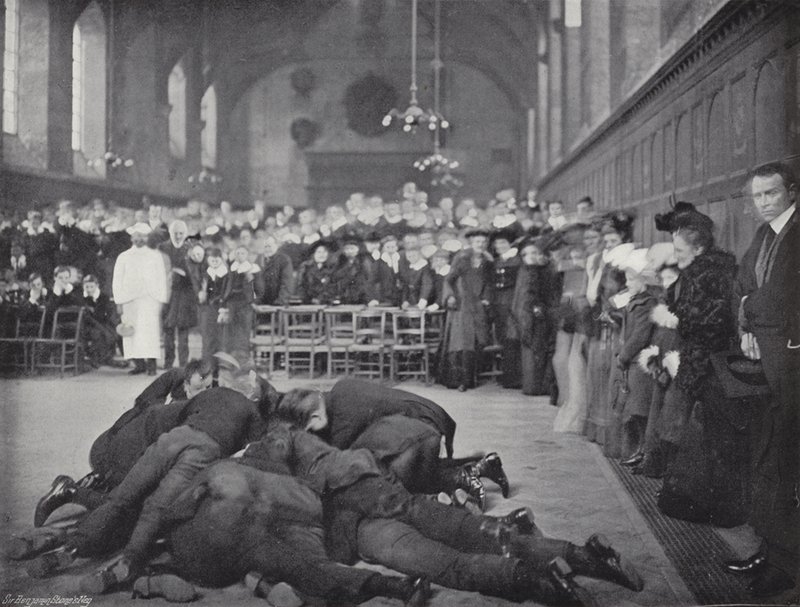 Pandekagekast på Westminster School, The Greeze af J. Benjamin Stone