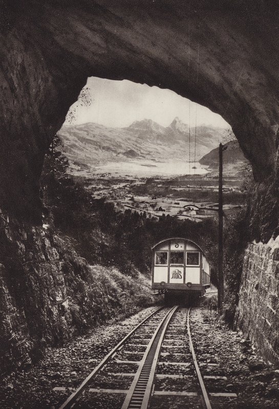 Electrische Arth Rigi Bahn (s/h foto) af Jean Gaberell