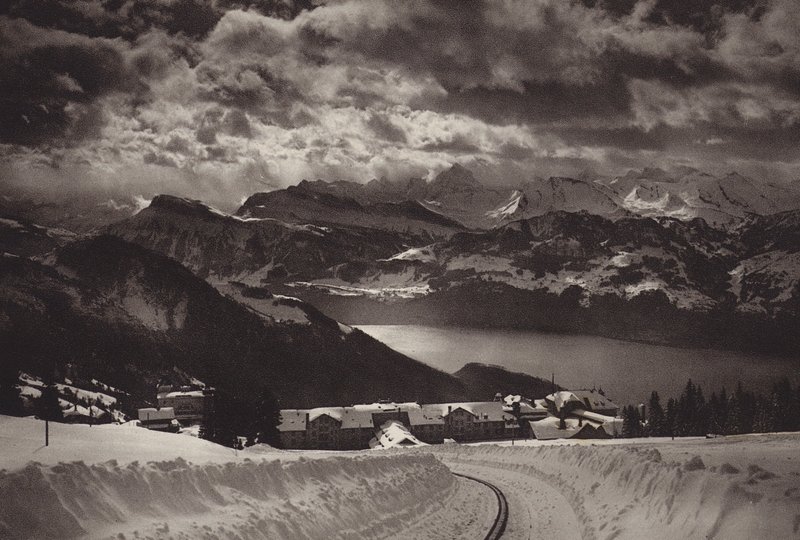 Rigi Kaltbad og Vierwaldstättersee (s/h foto) af Jean Gaberell