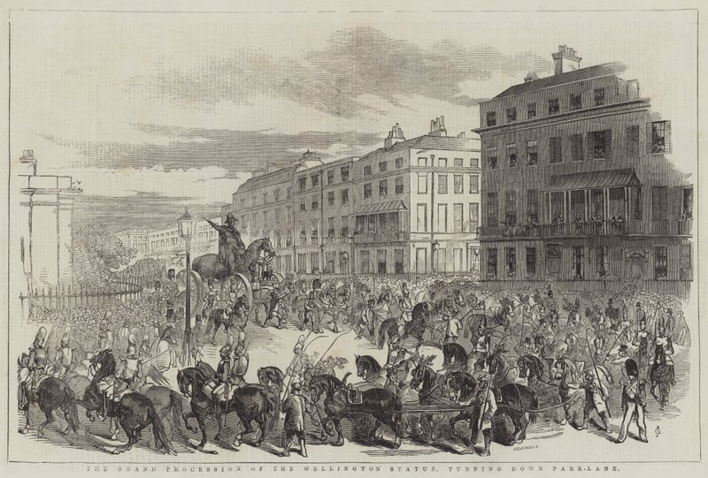 Den store procession af Wellington-statuen, drejer ned ad Park-Lane af John Gilbert