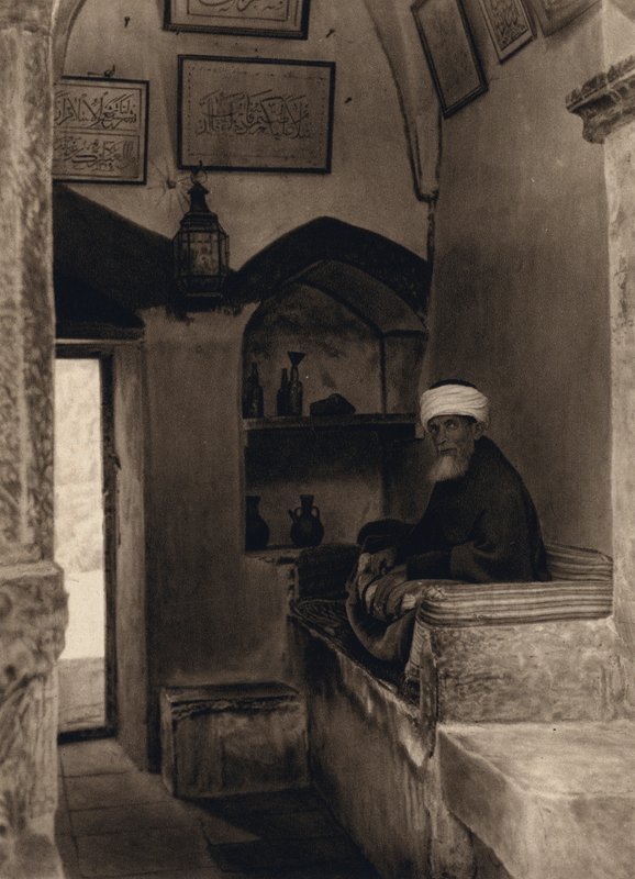 Jerusalem, moskévagt på Oliebjerget (s/h foto) af Karl Grober