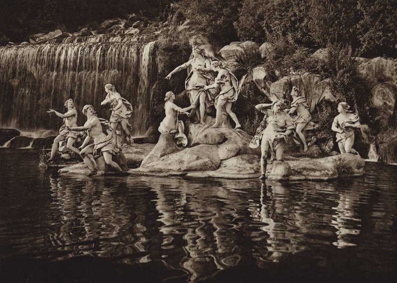 Italien: Caserta, Diana Group, i parken (s/h foto) af Kurt Hielscher