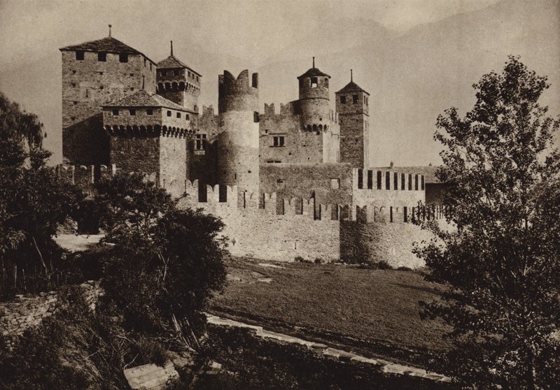 Italien: Castello Fenis, Val d