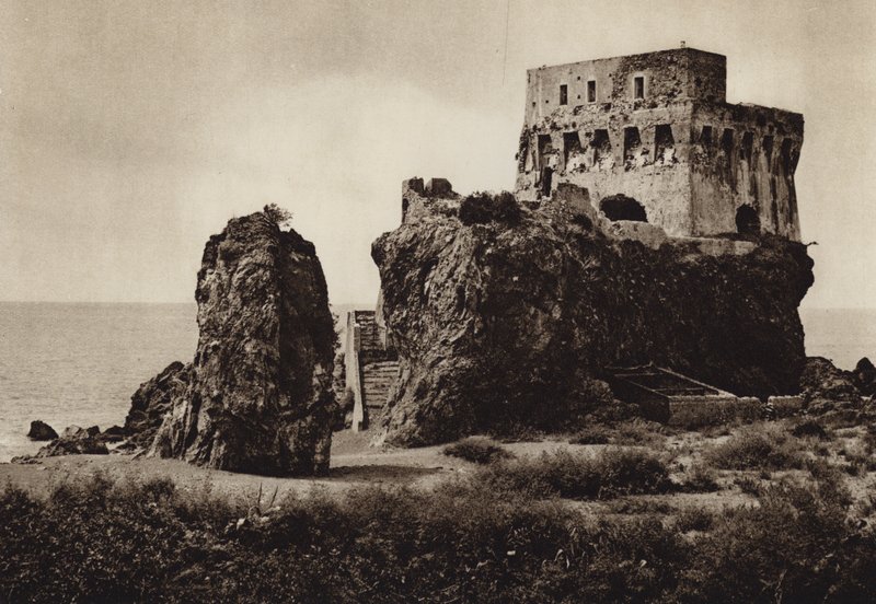 Italien: Castello Praia a Mare, Calabrien (s/h-billede) af Kurt Hielscher