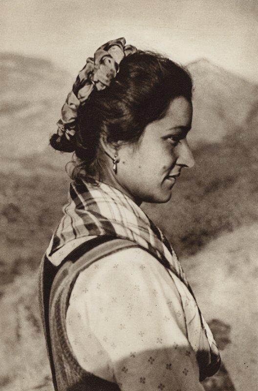 Italien: Kostume af Morano Calabro (s/h foto) af Kurt Hielscher