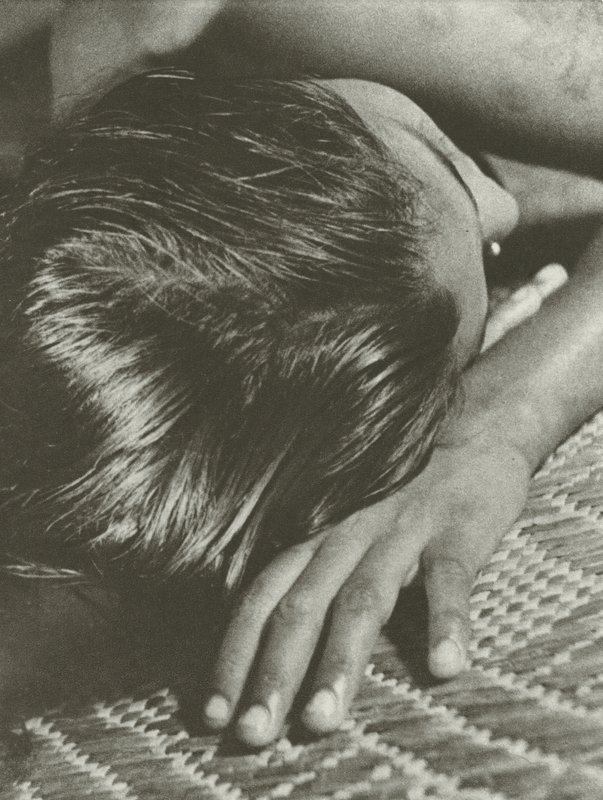 Siesta (s/h foto) af Lionel Wendt