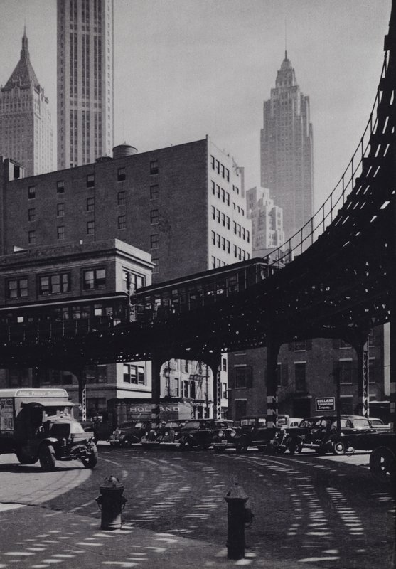 Manhattan: Coenties Slip, elevated railway (s/h foto) af Mario Bucovich