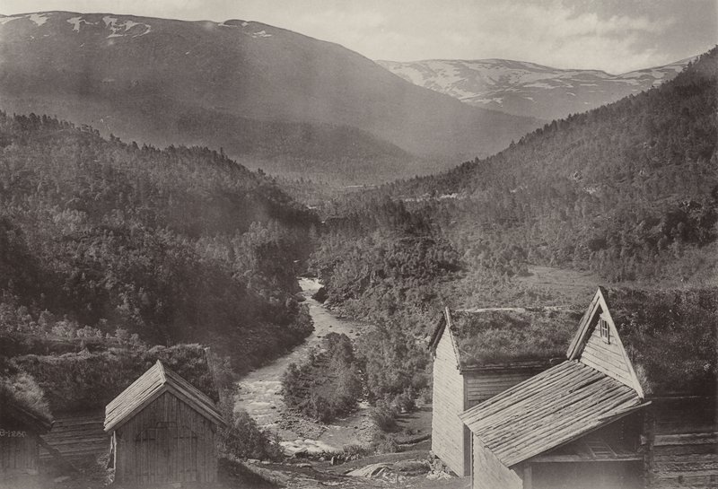 Kigger mod øst fra Stalheim Hotel (s/h-billede) af Norwegian Photographer