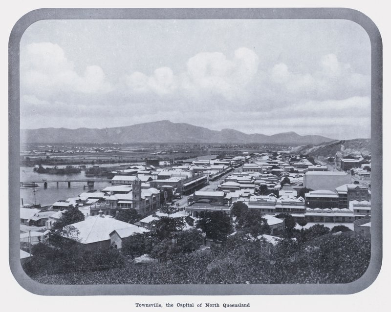 Townsville, hovedstaden i North Queensland (s/h foto) af Photographer Australian