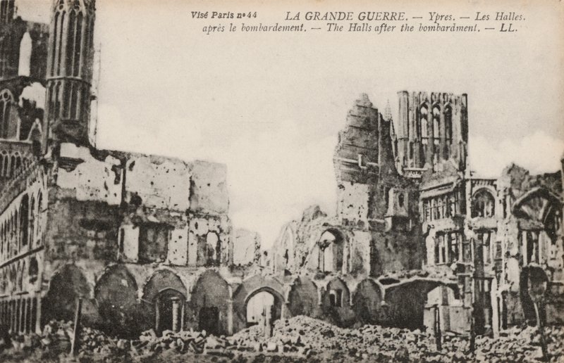 Ruinerne af Tøjhallen, Ypres, Belgien, efter bombardementet under Første Verdenskrig af Photographer Belgian