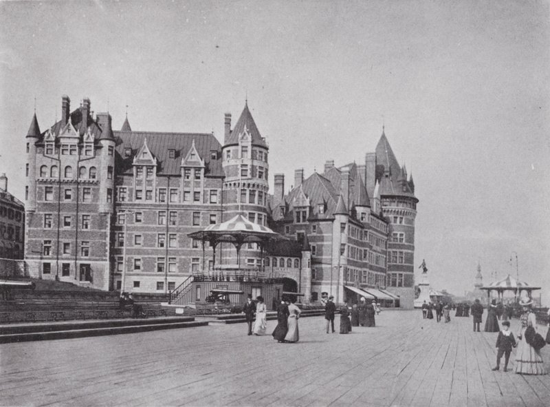 Chateau Frontenac og Dufferin Terrace (s/h-billede) af Photographer Canadian