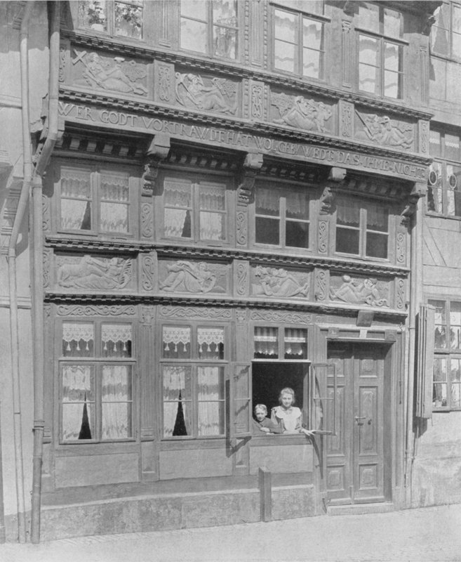 Gammelt hus, Wollenweberstrasse 61 (s/hvid foto) af Photographer German