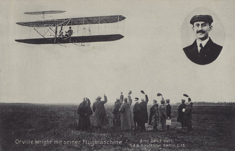 Den amerikanske flyver Orville Wright og hans flyvemaskine (s/h foto) af Photographer German