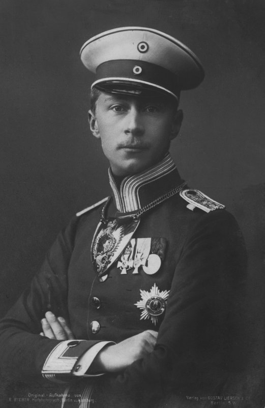 Kronprins Wilhelm, ældste søn af Kejser Wilhelm II af Tyskland (s/h foto) af Photographer German