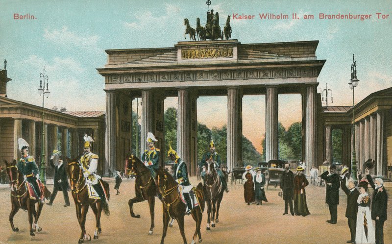 Kaiser Wilhelm II af Tyskland ved Brandenburger Tor, Berlin (farvefoto) af Photographer German