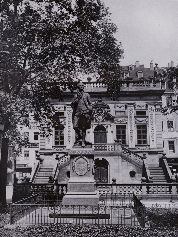 Leipzig: Goethe-monumentet på Naschmarkt (s/h-foto) af Photographer German