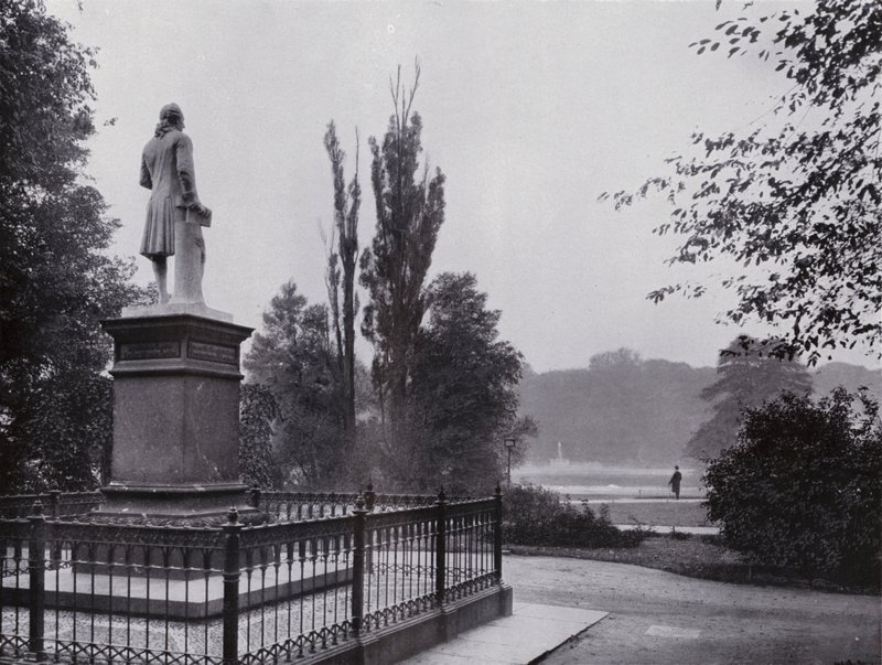 Leipzig: Rosental del med Gellert monument (s/h foto) af Photographer German