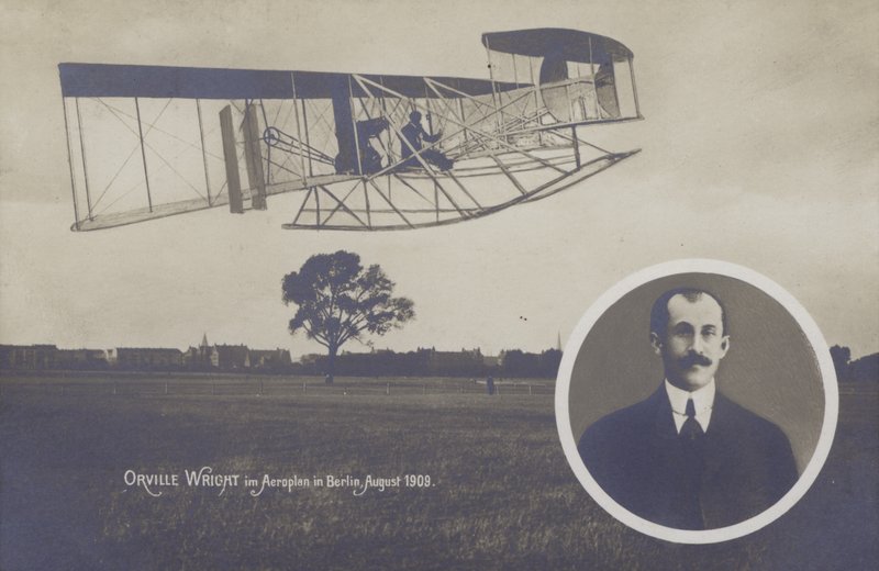 Orville Wright flyver med sit fly i Berlin, august af Photographer German