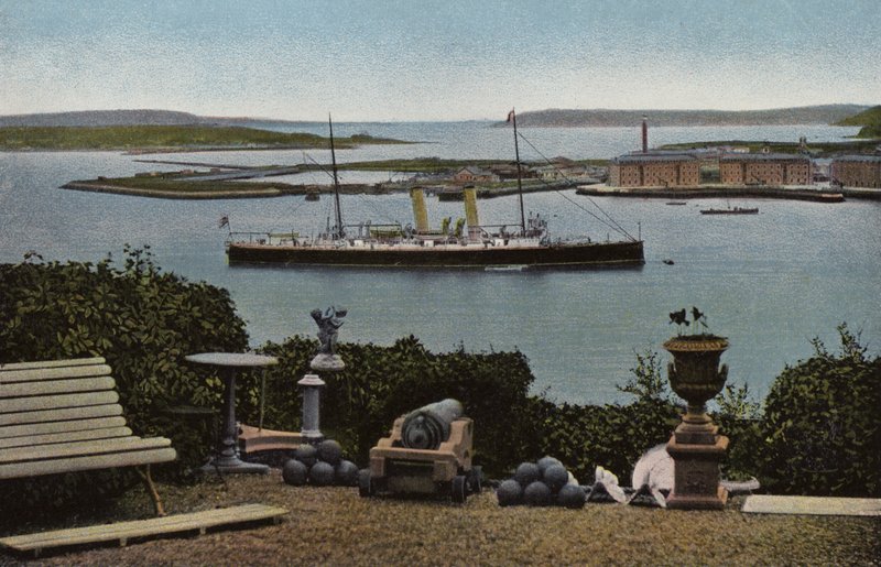 Sydirland: Queenstown Harbour, County Cork (farvet foto) af Photographer Irish