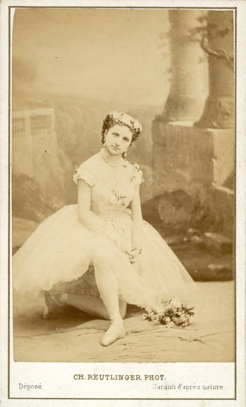 Angelina Fioretti, italiensk ballerina fra Paris Opera (s/h foto) af Reutlinger Studio (after)