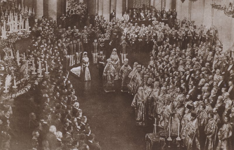 Kroningen af zar Nicholas II og tsarina Alexandra af Rusland, Uspensky-katedralen, Moskva af Russian Photographer