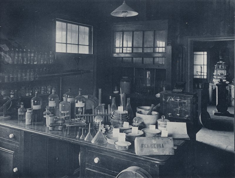 Assay Office, Ferreira Gold Mining Company (s/h foto) af South African Photographer