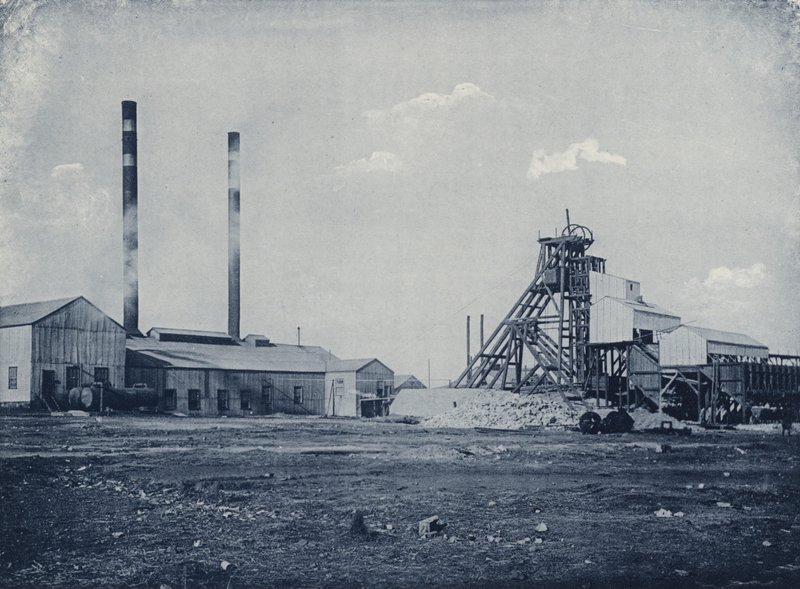 Head Gear, Ferreira Gold Mining Company (s/h foto) af South African Photographer