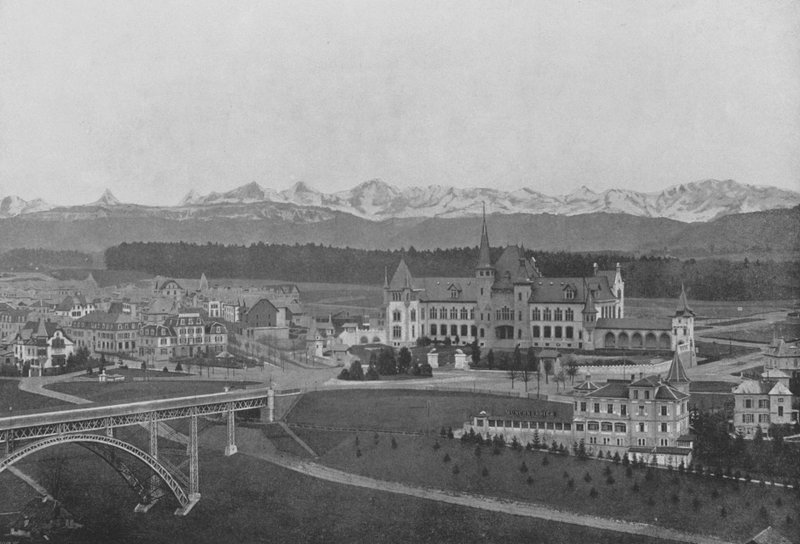 Bern, Udsigt over Kirchenfeld og Berner Alperne (s/h foto) af Swiss Photographer