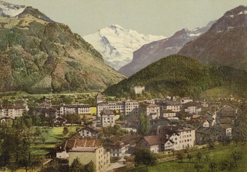 Berner Oberland: Interlaken, total visning (farvet foto) af Swiss Photographer