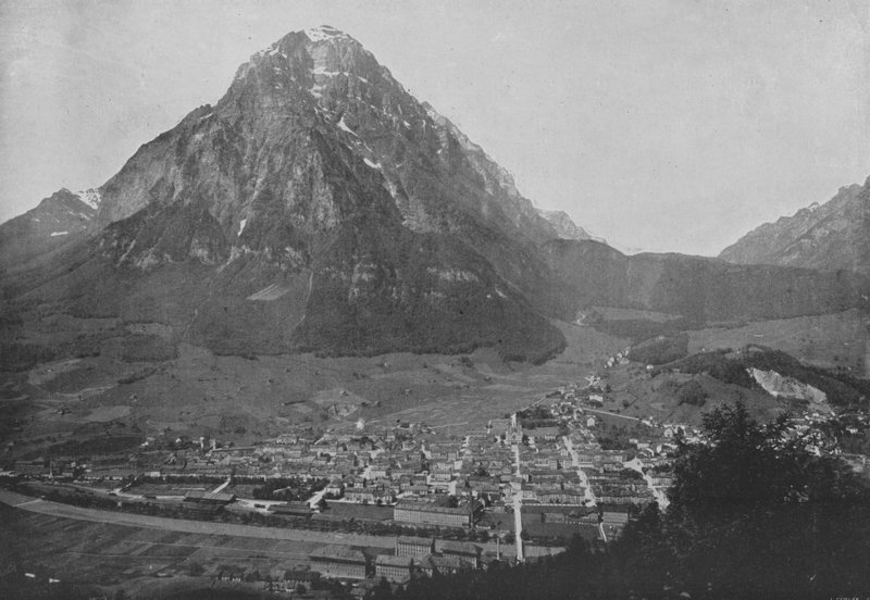 Glarus, generel udsigt og Glaernisch (s/h foto) af Swiss Photographer